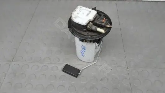 Топливный насос 9BM24M701