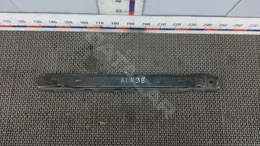 Усилитель бампера 3G0807305E