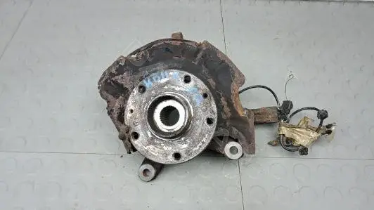 Поворотный кулак KBM110901