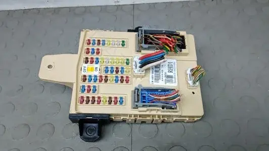 Блок предохранителей 919502w530