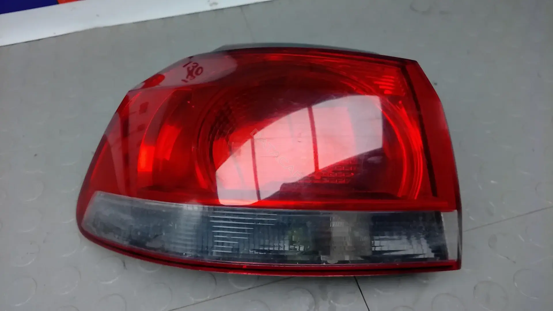 Задние фонари 5K0945095E