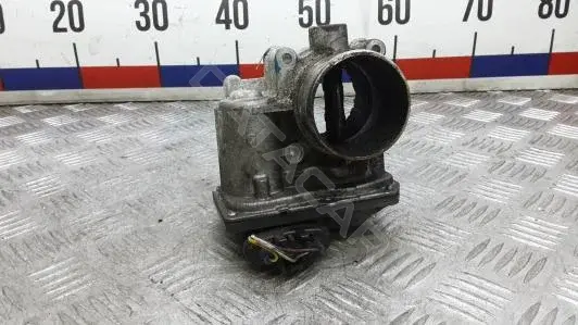 Дроссельная заслонка 1450A139