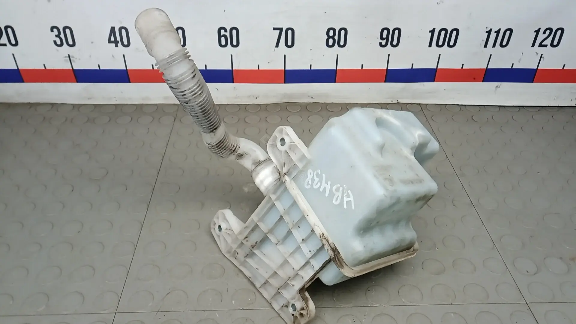 Бачок омывателя 3Q0955448B