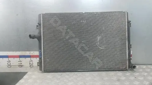 Радиатор охлаждения 1K0121251AB