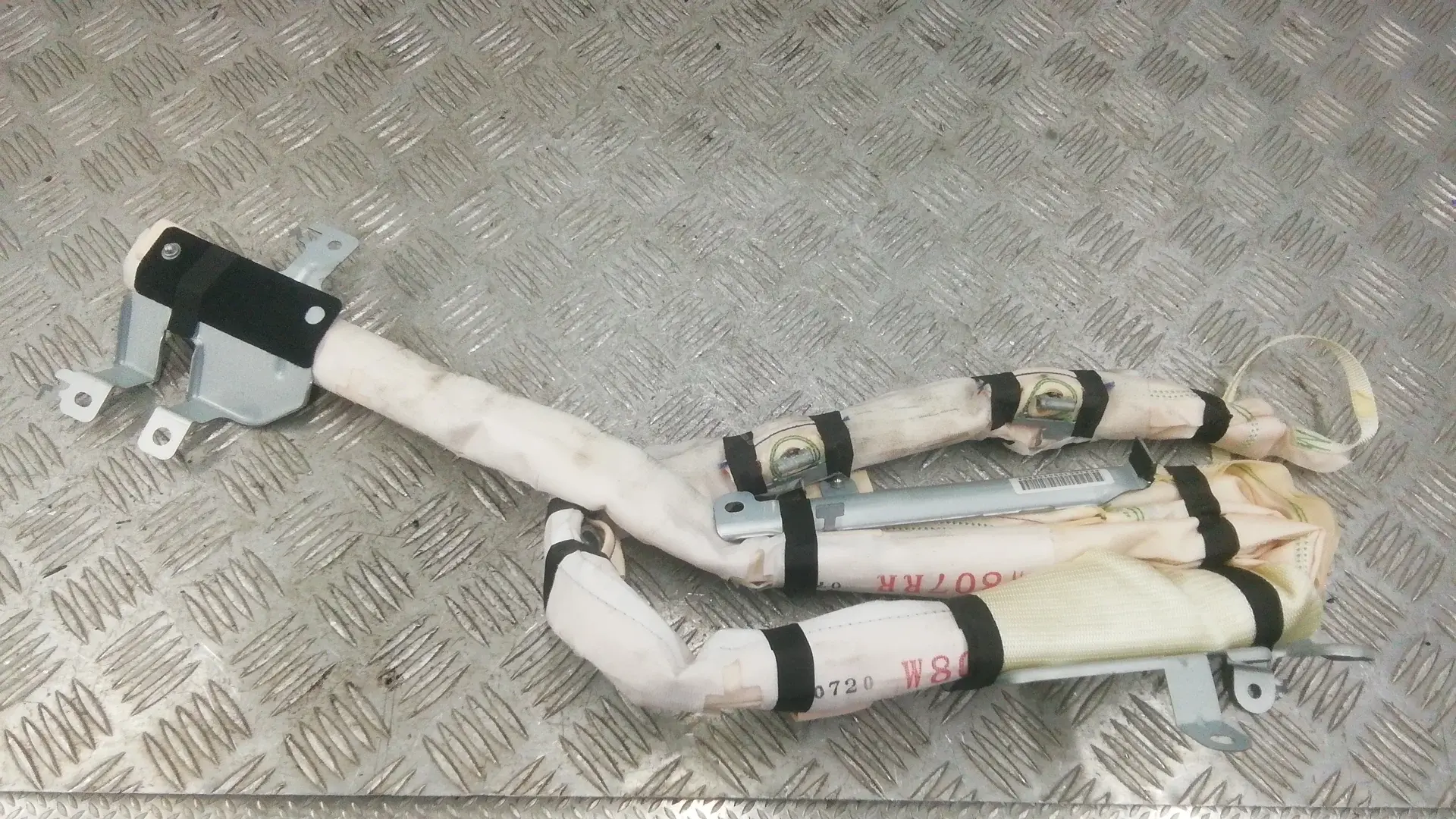 Подушка безопасности K85P01KA0C