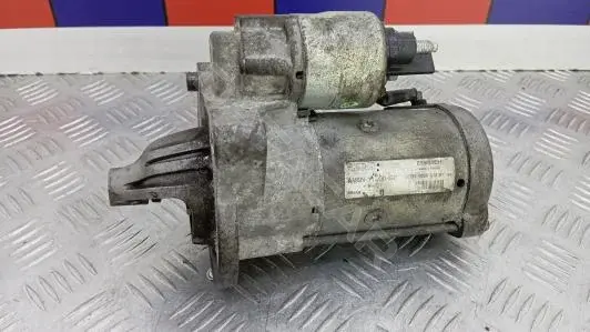 Стартер AV6N-11000-GB