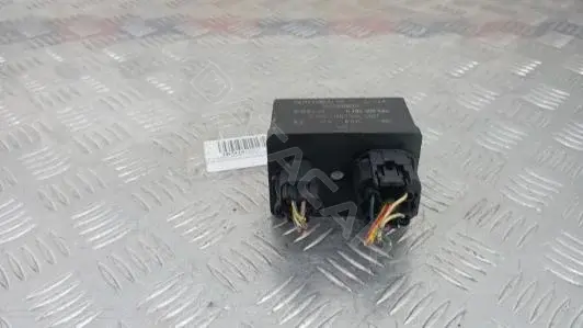 Реле свечей накала 0281003048, 9X2Q12B533BB