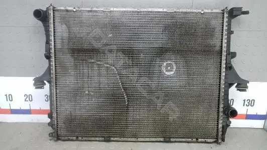 Радиатор охлаждения 7L0121253A