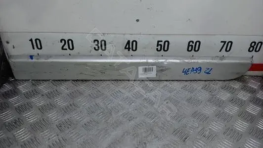 Молдинг двери 3U5854949B