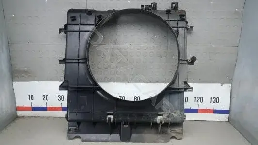 Кронштейн вентилятора радиатора BLK65KG01