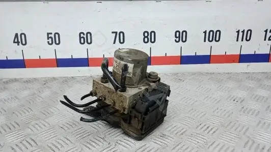 Блок управления АБС 589203U940