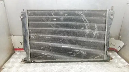 Радиатор охлаждения 164000R011