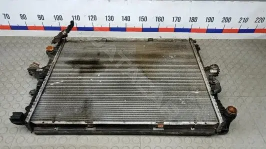 Радиатор охлаждения 7L0121253A
