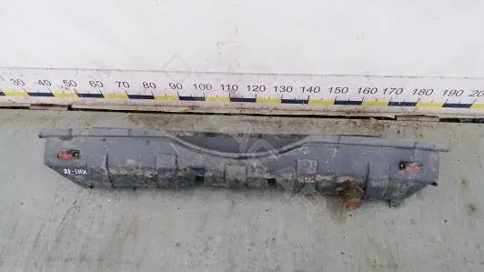 Задний бампер XNI18HG01
