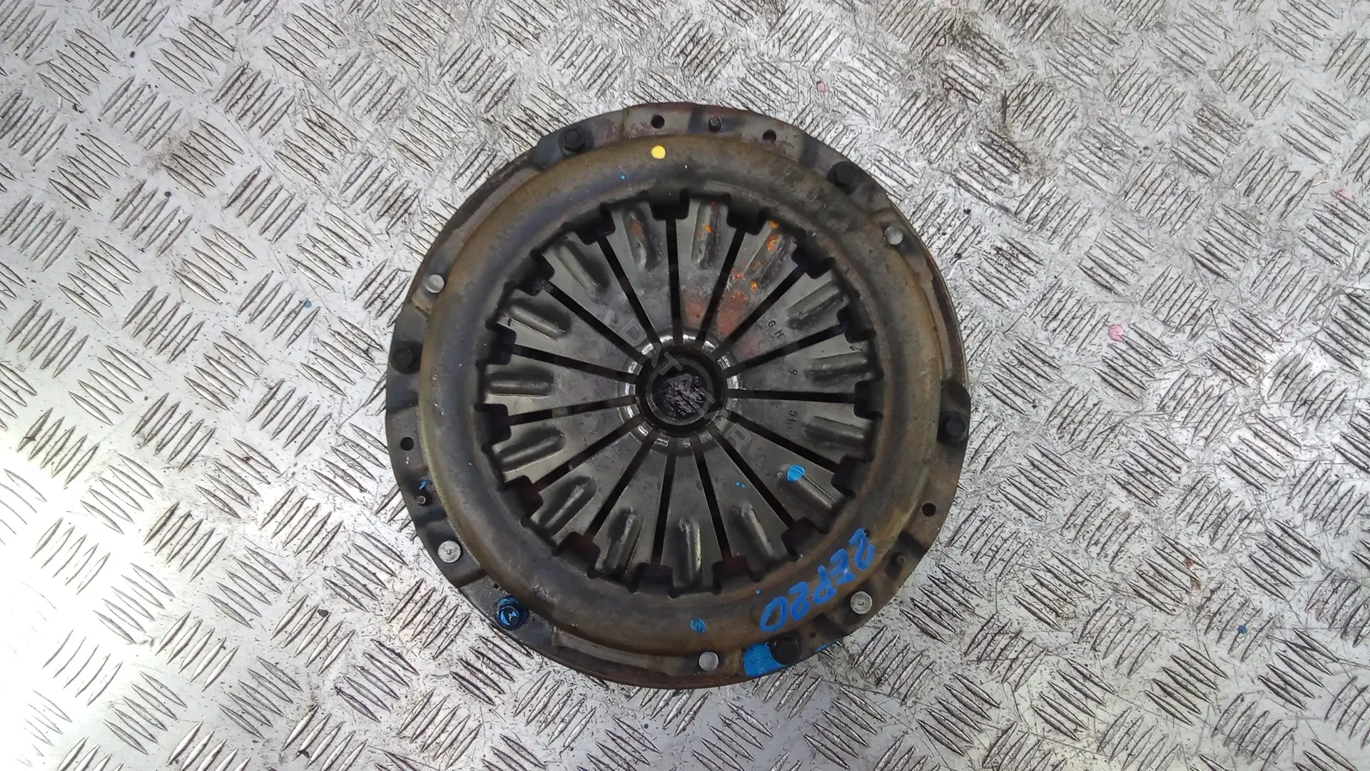 Маховик LR022073