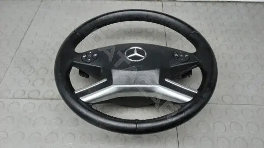 Подушка безопасности 1SM13J301
