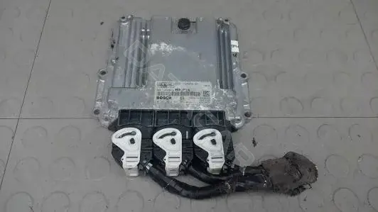 Блок управления двигателем 0281014831, 8BG91-12A650-DH