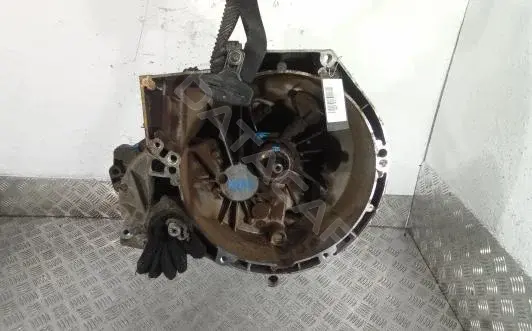 Механическая коробка передач (МКПП) CV6R-7002-BBD