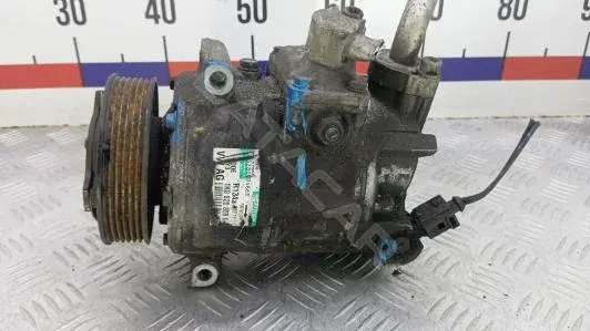 Компрессор кондиционера 1K0820859F