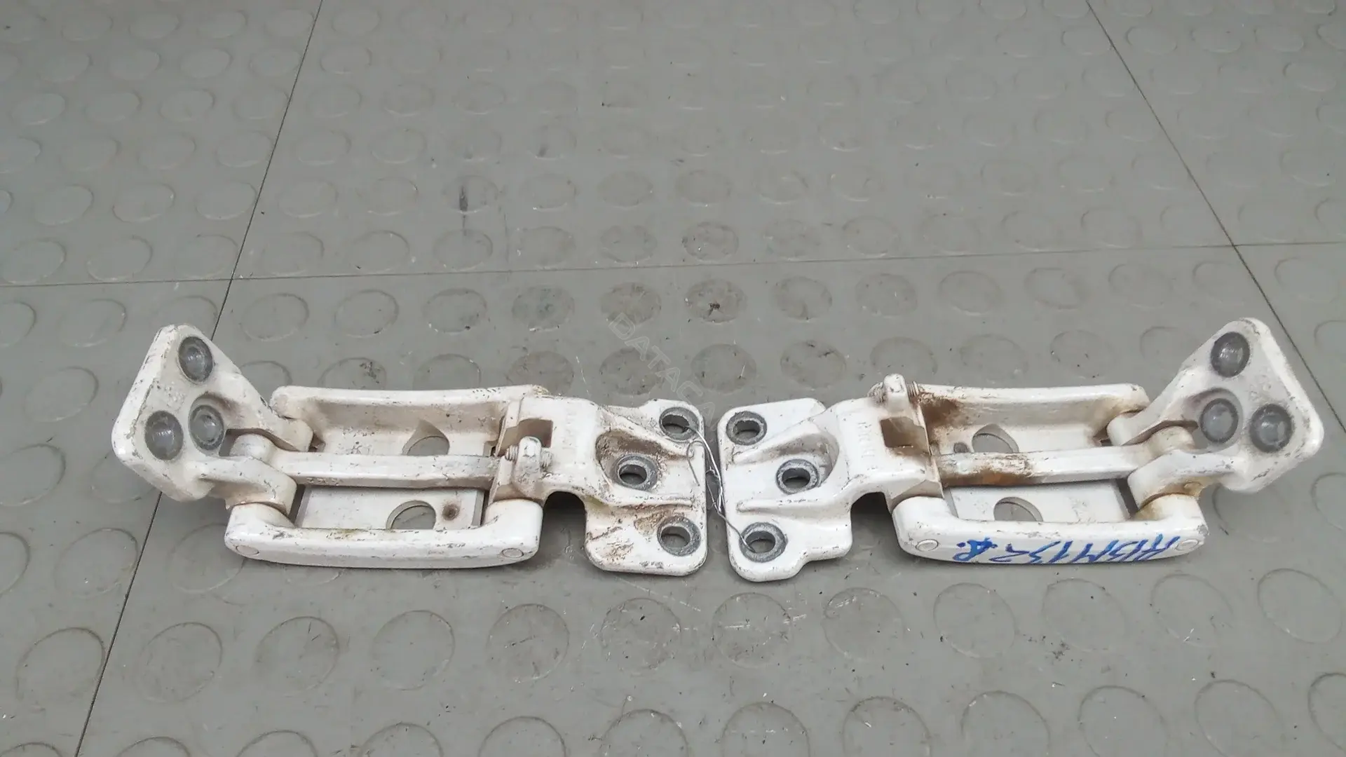 Петля двери ABM13R901