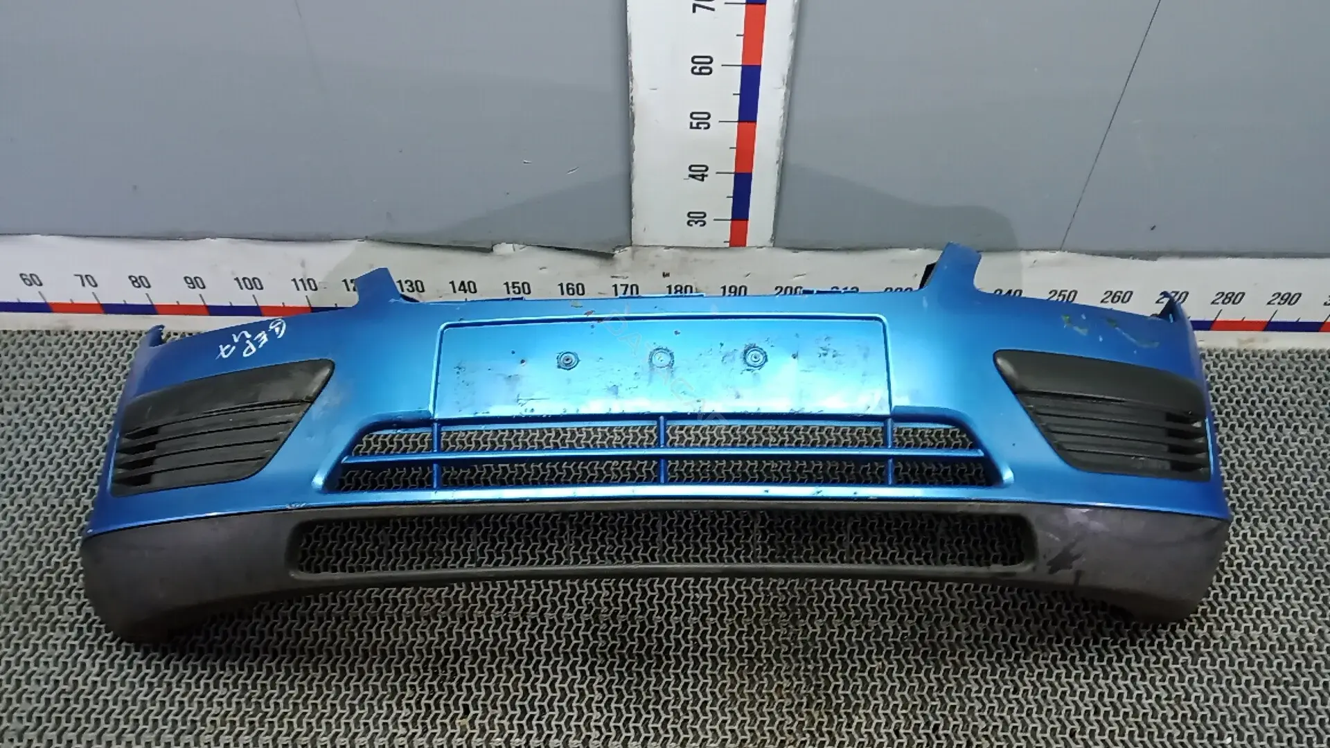 Передний бампер GEP47G501