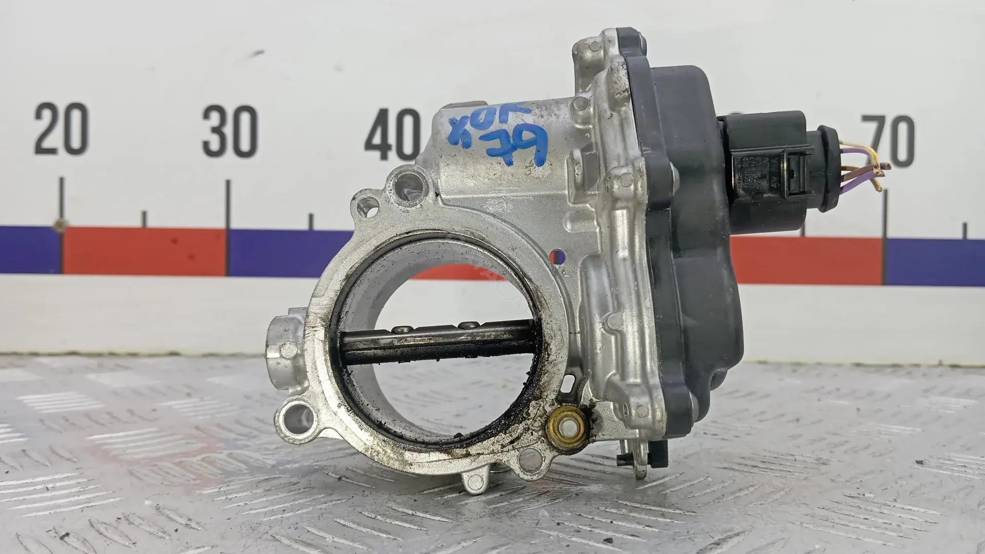 Дроссельная заслонка 04L128063AD V40000658