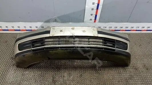 Передний бампер 1Z0807061, 1Z0807221