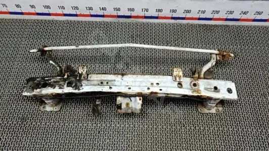 Усилитель бампера 6400C640