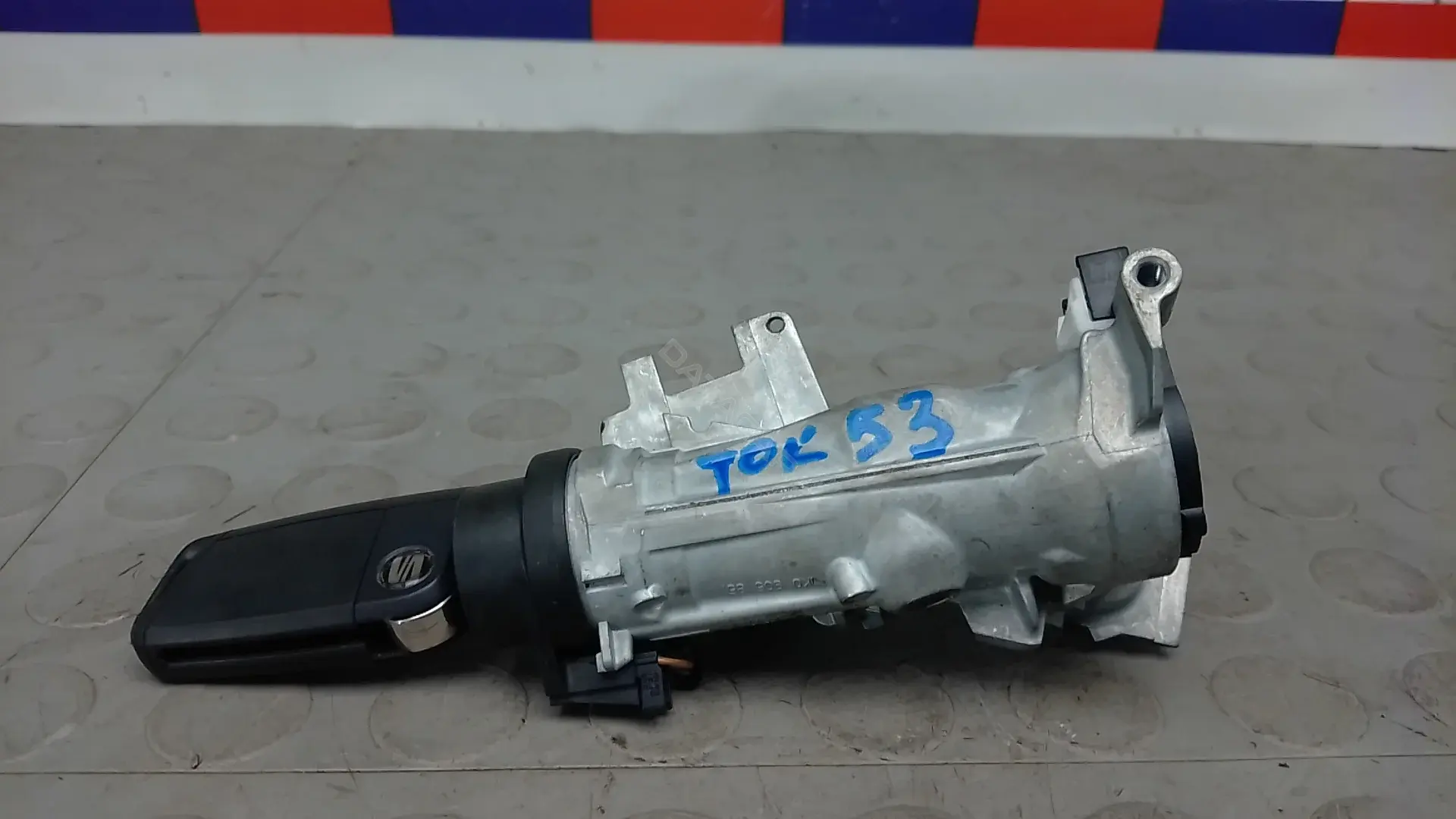 Замок зажигания TOK53J101