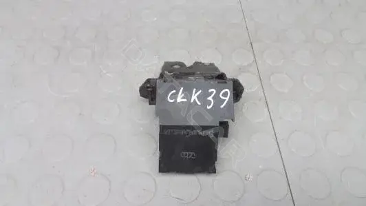 Замок крышки багажника CLK39HY01