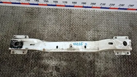 Усилитель бампера HOK65G901
