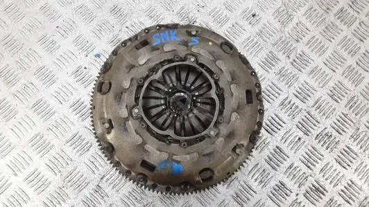 Маховик 04L105266B