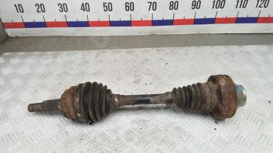 Приводной вал / Полуось 7P0407271C