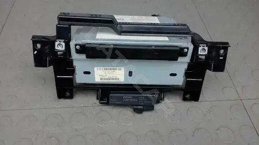 Магнитола 3BM18I401