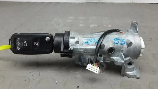 Замок зажигания ZOK83J101