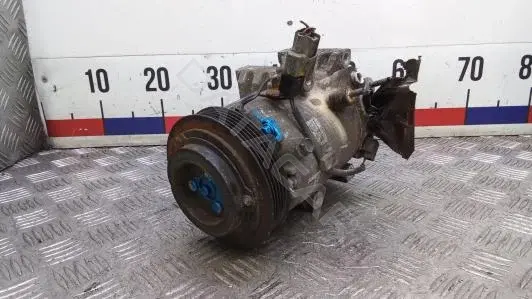 Компрессор кондиционера 977012Y100