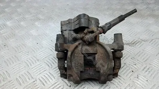 Скоба суппорта CEP260P01
