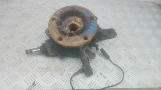 Поворотный кулак 1BM330801
