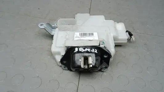 Замок крышки багажника 905001AA0A
