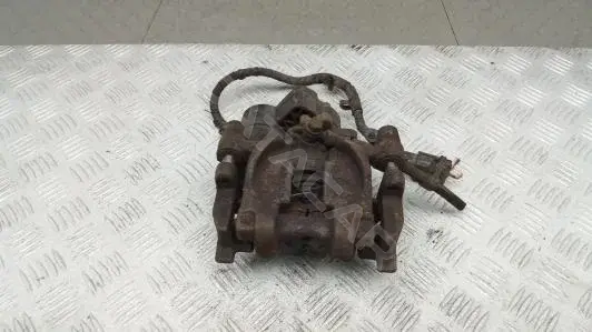 Скоба суппорта DBM170P01