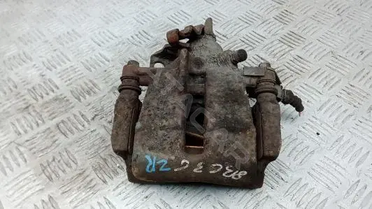 Скоба суппорта 7H0615425A