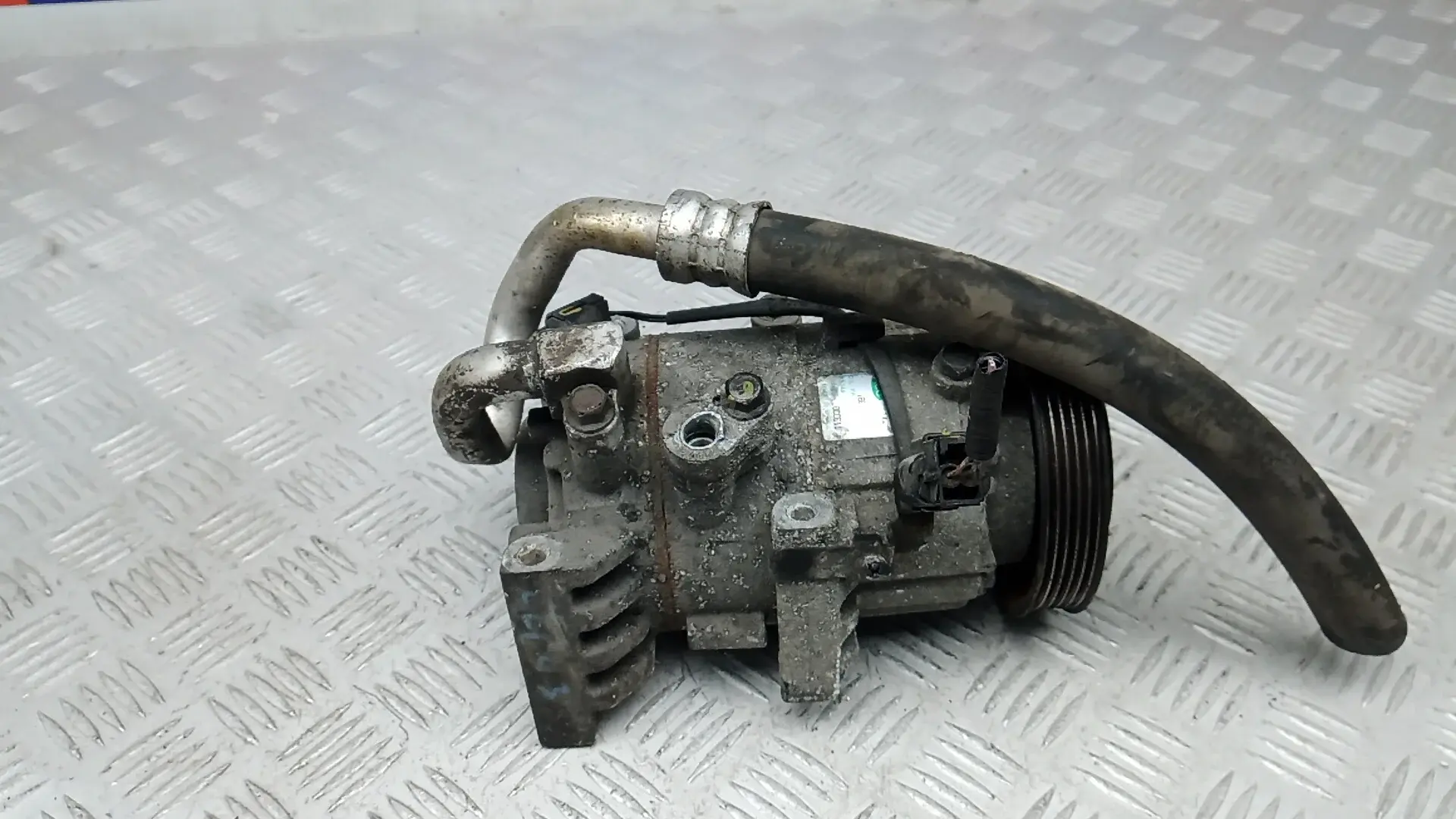 Компрессор кондиционера CEP43BU01