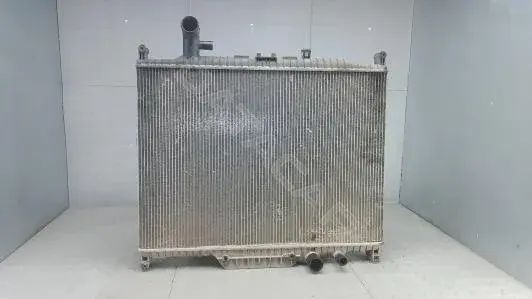 Радиатор охлаждения LR015561