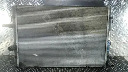 Радиатор охлаждения 5N0121253P