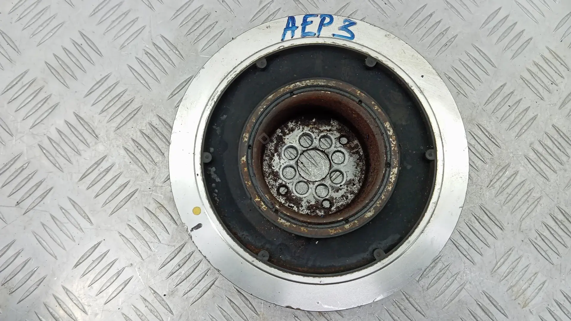 Шкив коленвала AEP03AZ01