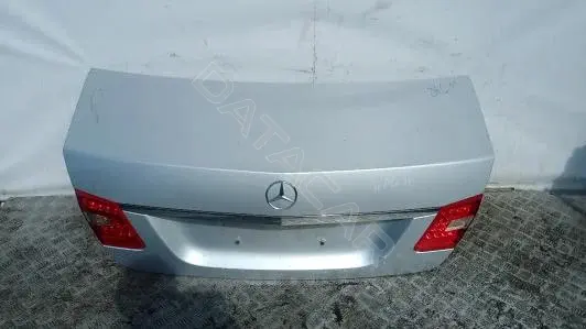 Крышка багажника 8AG11HP01