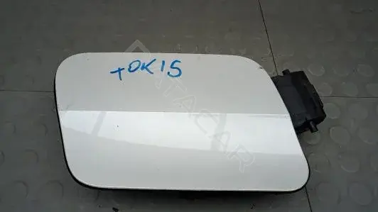 Крышка лючка топливного бака XOK15IC01