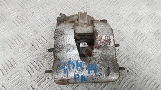 Скоба суппорта 4BM140Q01