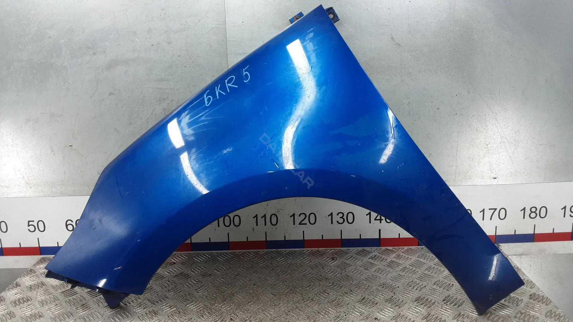 Крыло переднее 6KR05D901