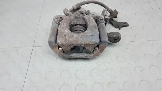 Скоба суппорта PBM180P01
